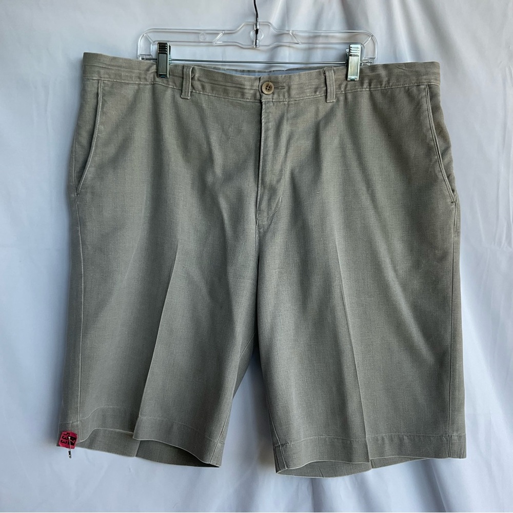 Tommy Bahama Men’s Sz 38 Khaki Flat Front Silk/Cotton Shorts VGUC